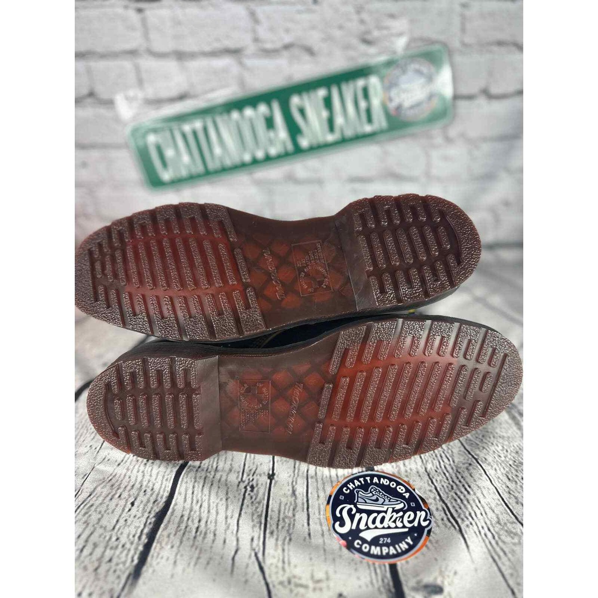 Dr. Martens Boots Mens US 13 Black Smooth Leather Burgundy  display picture 1