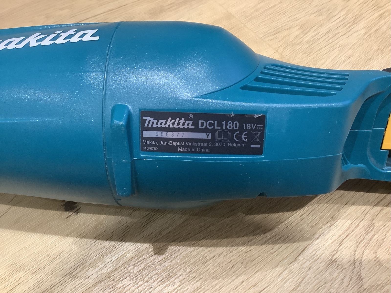 Makita DCL180 Vacuum Cleaner/ Hoover 18v Cordless Complete Without