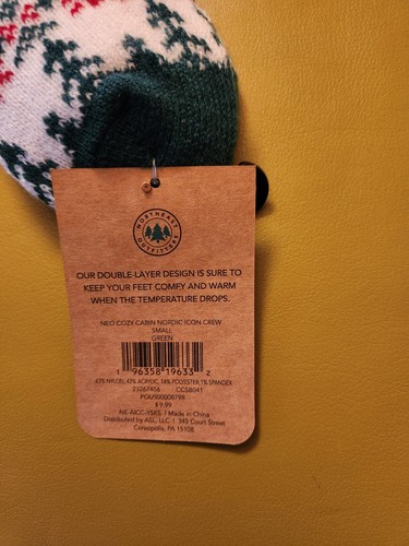 3 Cozy Cabin Socks Nordic Icon Crew Slippers Youth 10k-4 Northeast Outfitters - Picture 5 of 7