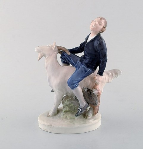 Königliche Kopenhagen Porzellanfigur. "Nach H.C. Andersens ""Jack the Dullard"