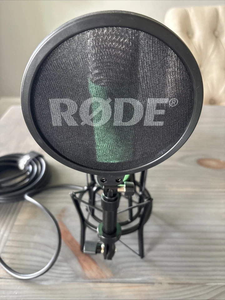 RODE NT1 Signature Series (Green) Green - Image 4 of 4