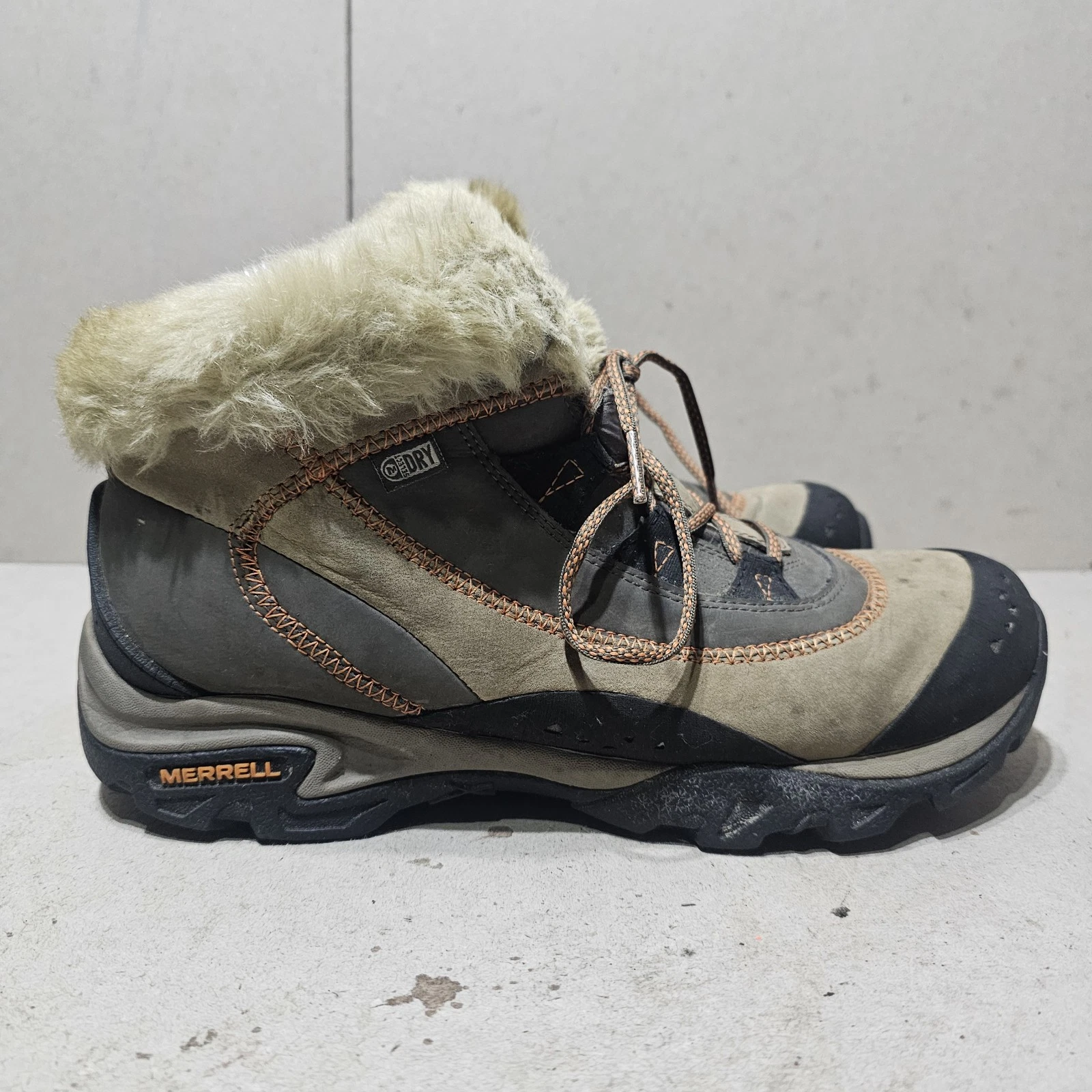 MERRELL SNOWBOUND WOMEN'S LEATHER FAUX FUR LINED HIKING CAMPING BOOTS UK6 EU39