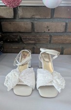 Forever Soles White Lace Bow Block Heel Open Toe Sandals Sz 38
