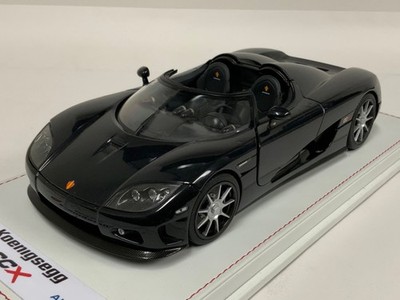 1/18 AutoArt signature Series Koenigsegg CCX in Gloss Black  79002 Leather Base