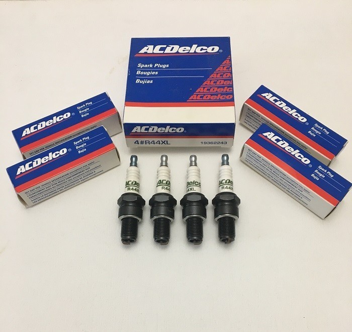 AC Delco Conventional Spark Plugs R44XL - Pack of 4 Spark Plugs