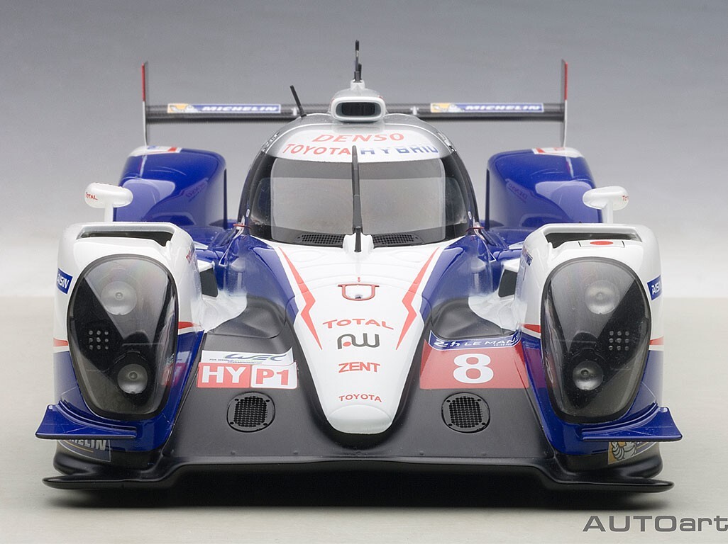 AUTOart 1/18 81416 TOYOTA TS040 HYBRID Le Mans 24H Race 2014 #8