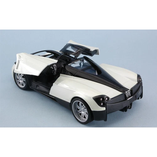 PAGANI HUAYRA 2017 WHITE 1:24 Welly Auto Stradali Modellino Nuovo - Immagine 3 di 3