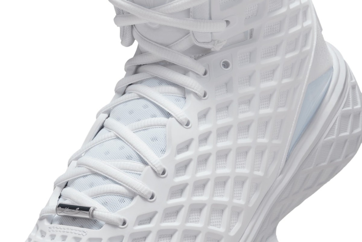 Nike Kobe 3 Protro Basketball Shoes Halo Triple White HM4351-100 Men\'s NWHB SZ11 Nike HM4351-100 Kobe 3 Protro Halo Mens Lifestyle Shoe  main image 4