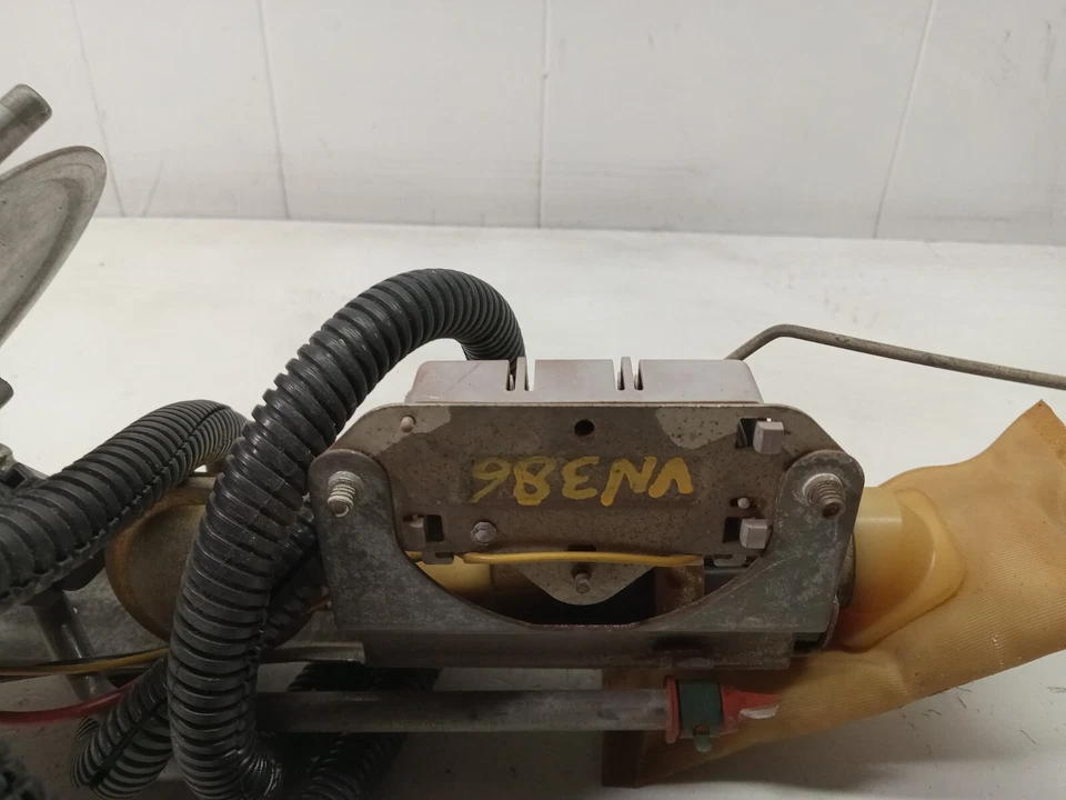 1995 FORD WINDSTAR CONJUNTO DE BOMBA DE COMBUSTÍVEL FABRICANTE DE EQUIPAMENTO ORIGINAL, 323-00964 - Imagem 3 de 4