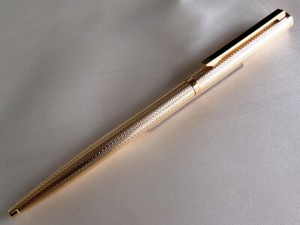 Dunhill Ballpoint Pen Gold Plated Barley Black Line Clip