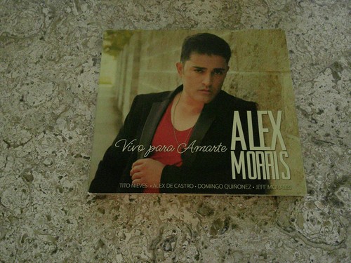 Alex Morris "Vivo Para Amarte" CD In V/G+. 10 Tracks. 2014 Alex Morris Records.