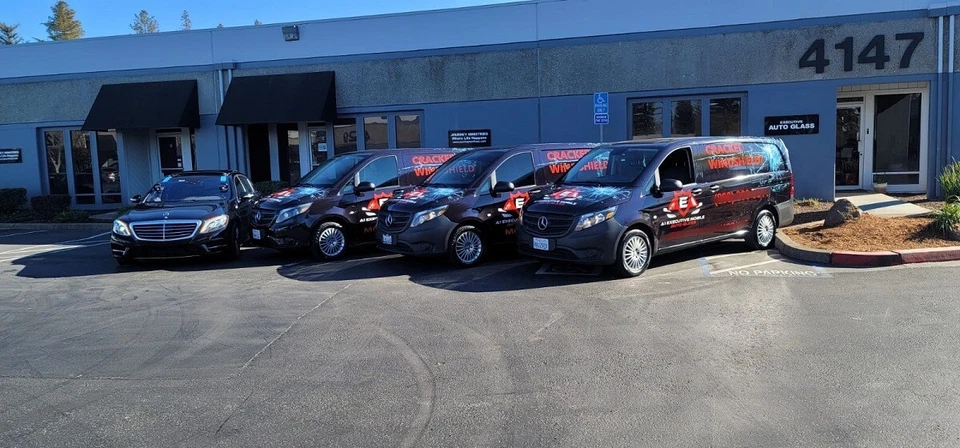 Parabrisas delantero utilitario de vidrio para Kia Sportage 2023-2024 4 puertas Foto 4 de 4