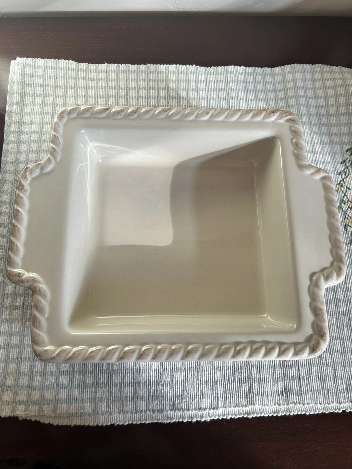GG Collection Acanthus Scrolled Leaf Ceramic Baker - Thumbnail 2