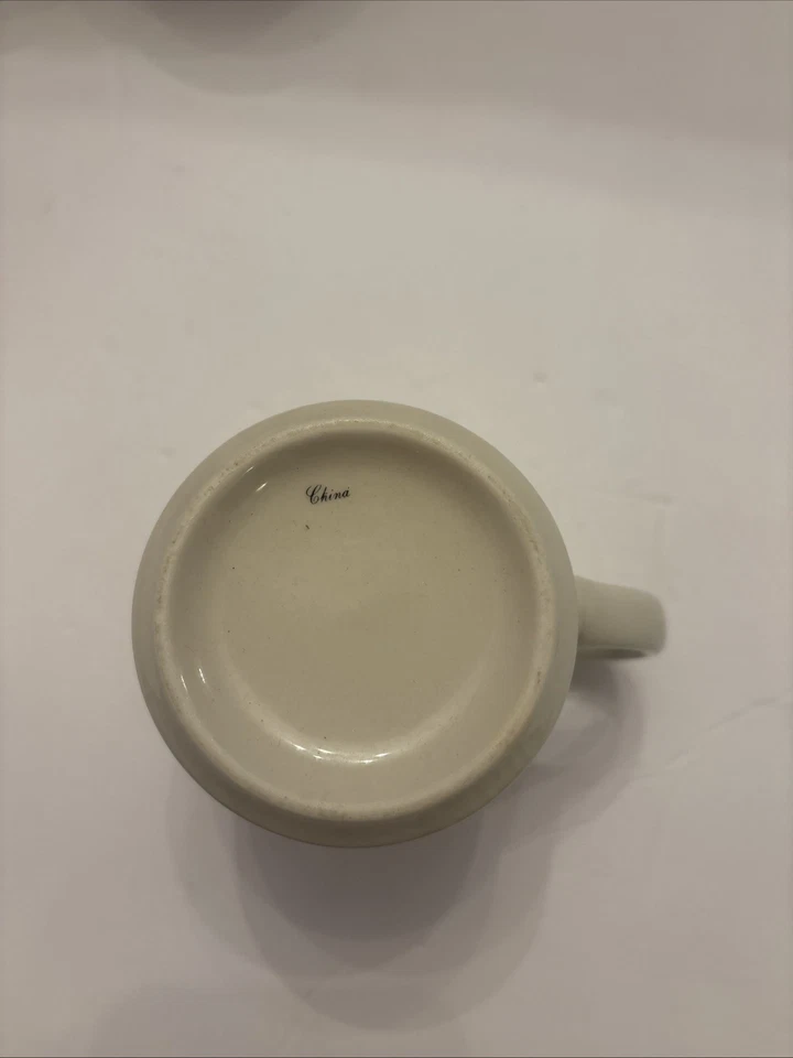 Vintage Arby's Holly Christmas Collection 8oz Mug 1987 Set of 4 - Image 2 of 3