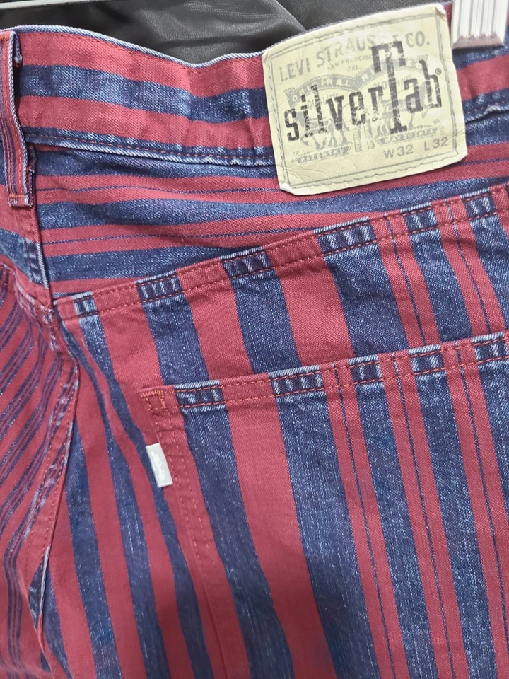 Pantalones cortos de jean Levis a rayas Silvertab para hombre talla 32-34 Foto 4 de 4