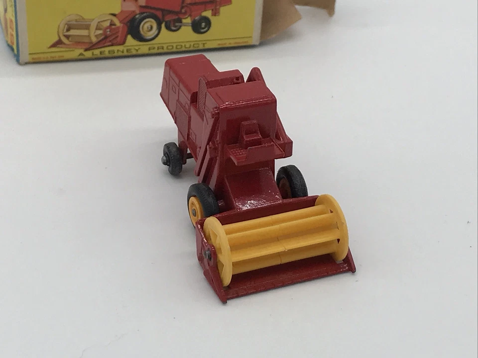 Clean Matchbox Lesney #65 Claas Combine Harvester Farm Machinery & Original Box - Image 4 of 4