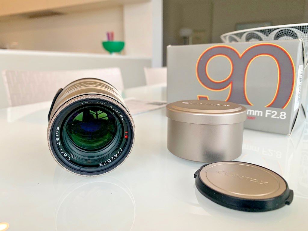 CONTAX - ZEISS G MOUNT SONNAR T - 90mm f 2.8 - PRISTINE, OPEN BOX