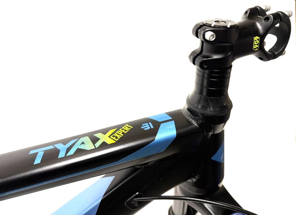 Mongoose Tyax Expert 29" 148mm Thru Axle Disc Hardtail Small Frame Suntour Fork - Image 2 of 4