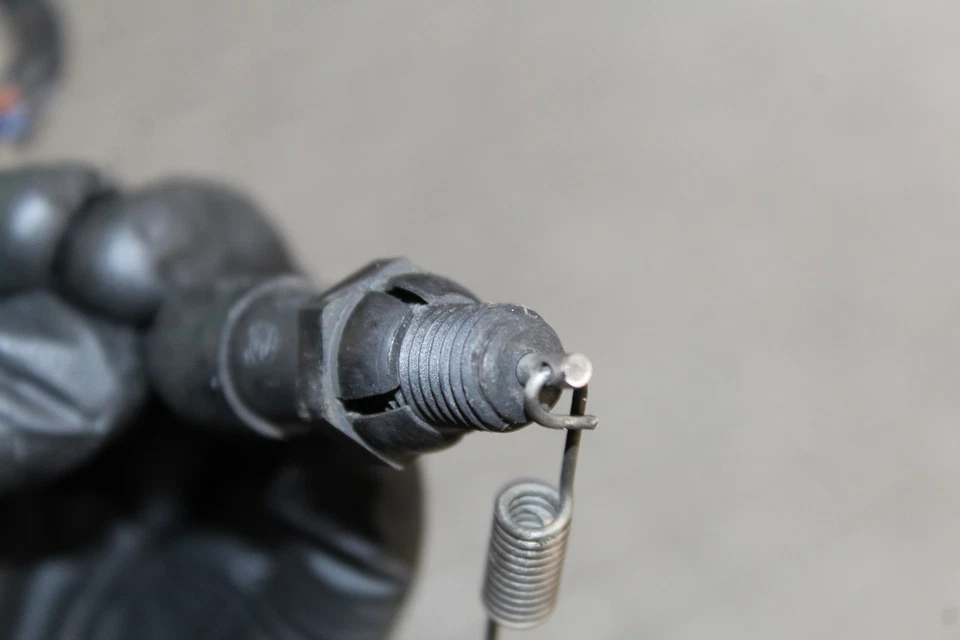 Kawasaki Ninja 250R Ex250J 2010 sensor de freno trasero Foto 4 de 4