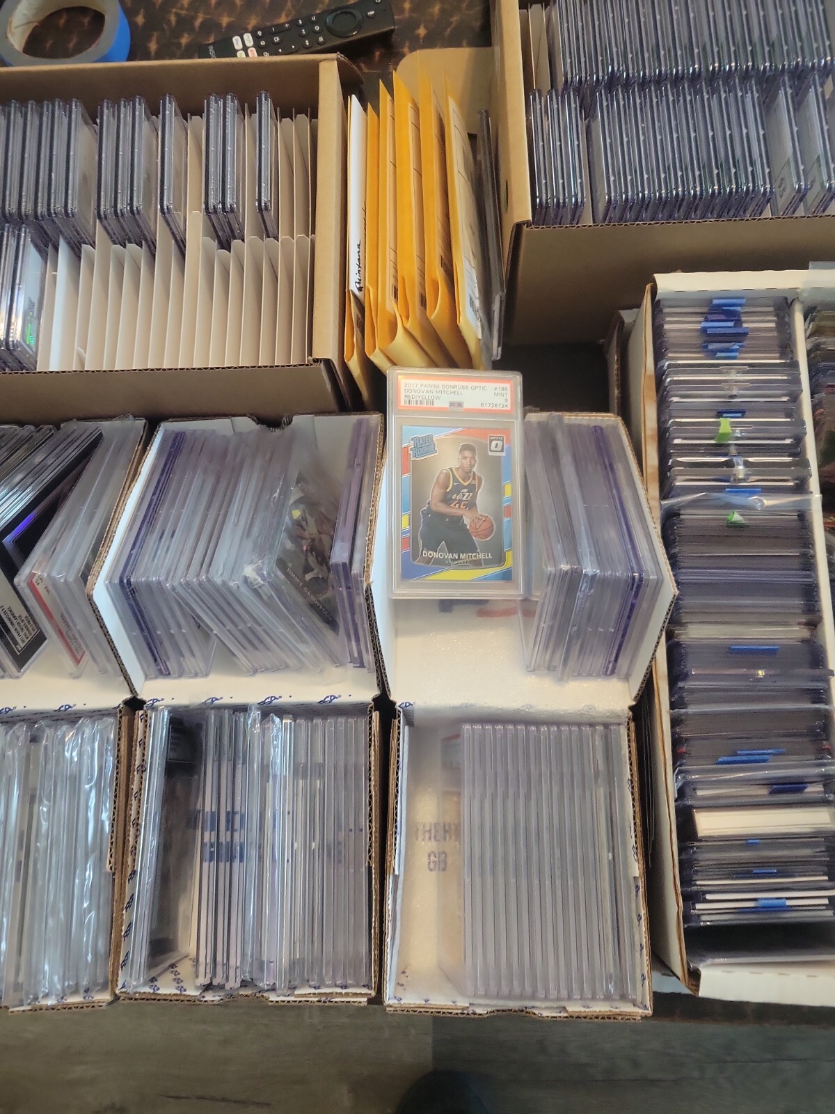 NBA BASKETBALL💥 HOT PACK. 1 PSA SLAB!💥PSA 10💥MYSTERY PACK! 25 Cards 💥 view 5