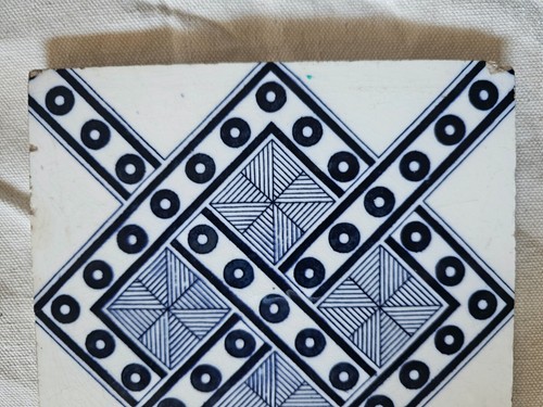 MINTON BLAU & WEISS ÄSTHETISCHE ANTIKE 6-ZOLL-FLIESE. - Bild 3 von 4
