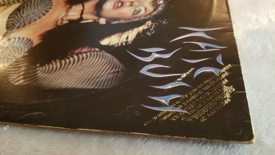 Kate Bush Mini LP Self Titled 1983 EMI America Promo MLP 19004 EX/VG+ VINYL  - Image 4 of 4