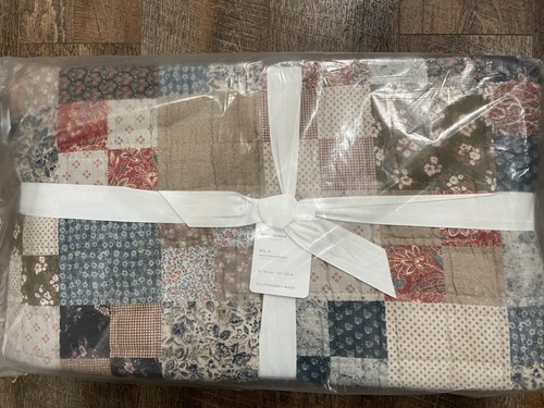 Pottery Barn Mila Wende-Voll-/Queen-Quilt
