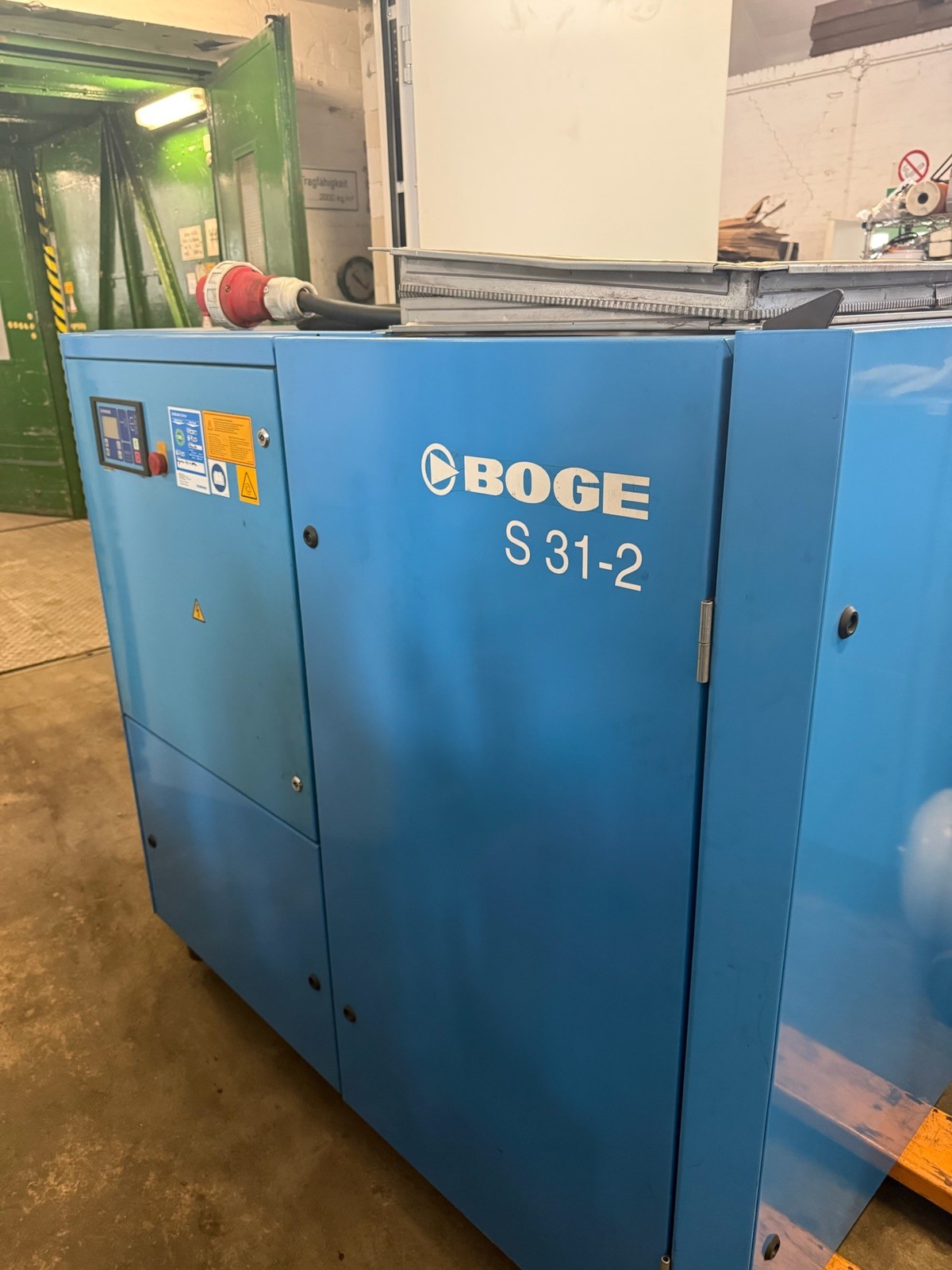 BOGE S 31-2 Schraubenkompressor 22 kW 10 bar 3,3 m3/min Kompressor RATIO 2003 – Bild 2