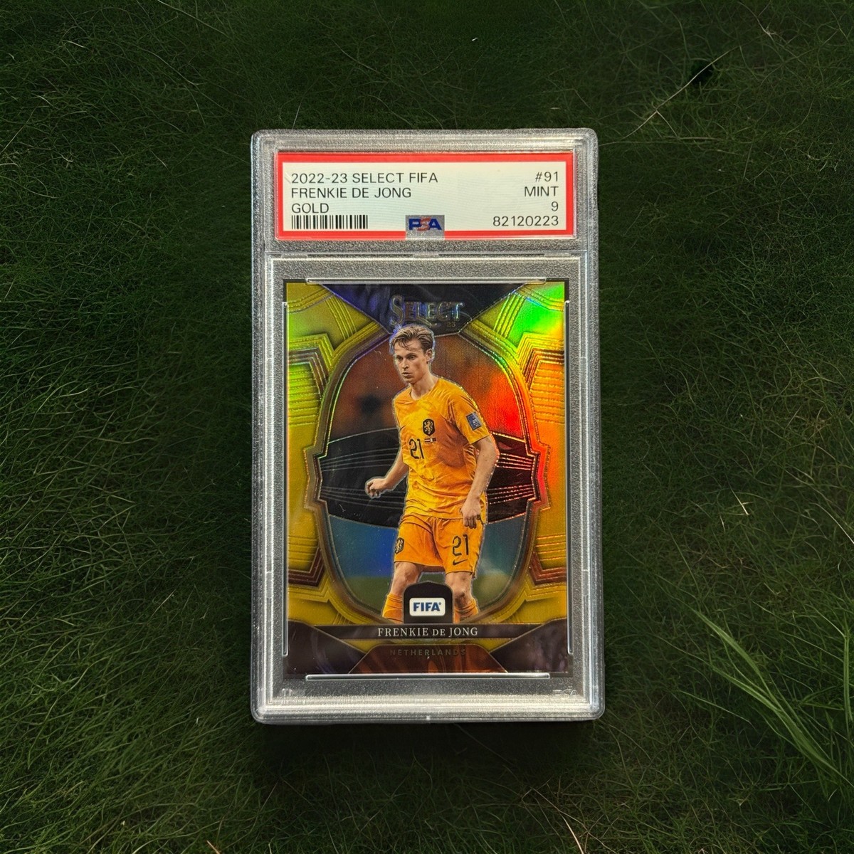 2022-23 Panini Select FIFA Netherlands Frenkie De Jong Gold Prizm