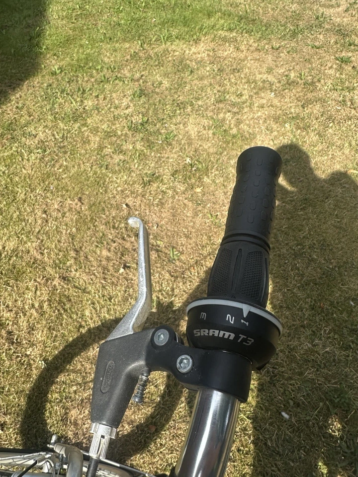 Fahrrad Das Fahrrad faltet sich - Bild 2 von 4