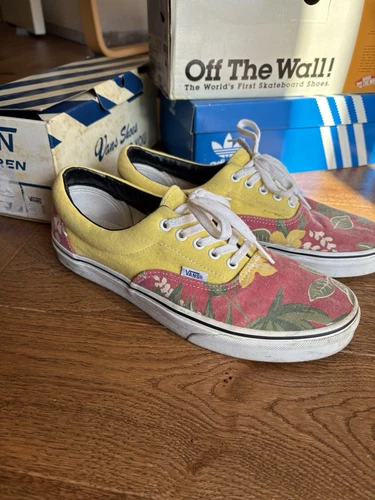 VANS Furgoni epoca Van Doreen Aloha rosso giallo UK10 scatola originale inclusa