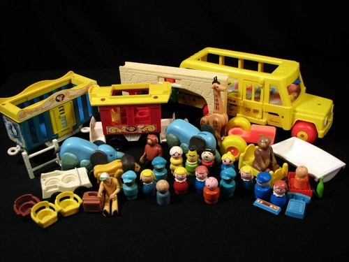 Vintage Fisher Price 39 Pc Flawed Lot 15 Little People Bus Circus Train Animals