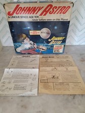 TOPPER JOHNNY ASTRO MADE IN ENGLAND VERY RARE, COMPLETE WITH BOX INSTRUCTIONS