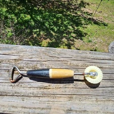 Vintage Wooden Handle Pastry, Pasta Cutter With Metal Crimper & Plastic Wheel