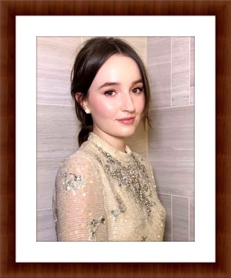 Kaitlyn Dever 8.5 x 11 Candid Color Unframed Photograph Collectable Print