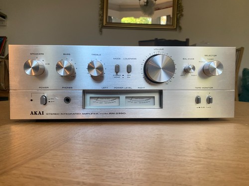 AKAI AM-2350 - Amplificateur Stéréo Intégré Vintage
