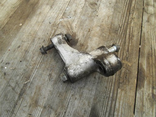 Suzuki AN 400 Burgman Umlenkung Halterung Stoßdämpfer Federbein