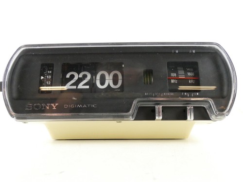 Sony TFM-C444 E Clock Radio Flip Number Alarm Clock Radio 1970s Z-4421