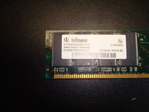 Infineon PC-3200 512MB  DIMM 400 MHz DDR SDRAM Memory HYS64D64320HU-5-C - Picture 3 of 3