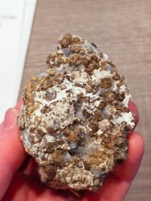 Vesuvianite avec Calcédoine bleue Mexique Coahuila 175gr