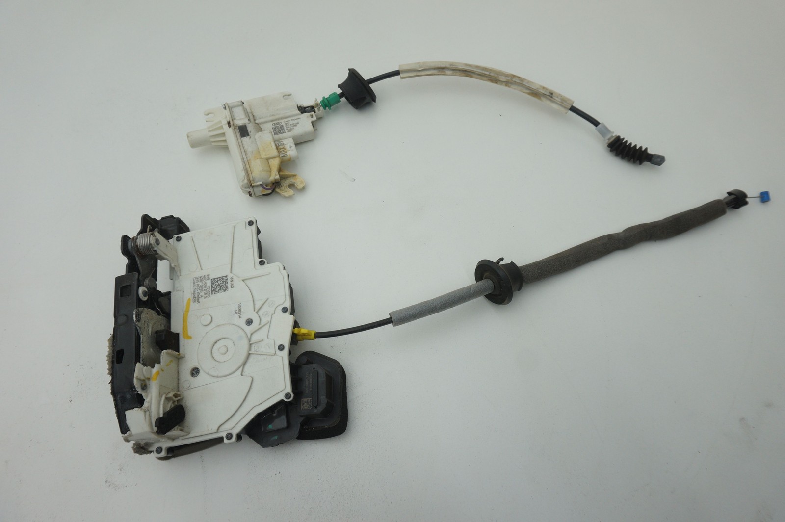 Rear Left Door Latch Lock Actuator 4K0839015S OEM Lamborghini Urus 2019-24 *Note