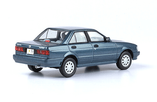 Nissan Sentra / Tsuru (1991) Diecast 1:43 Unforgettable Cars