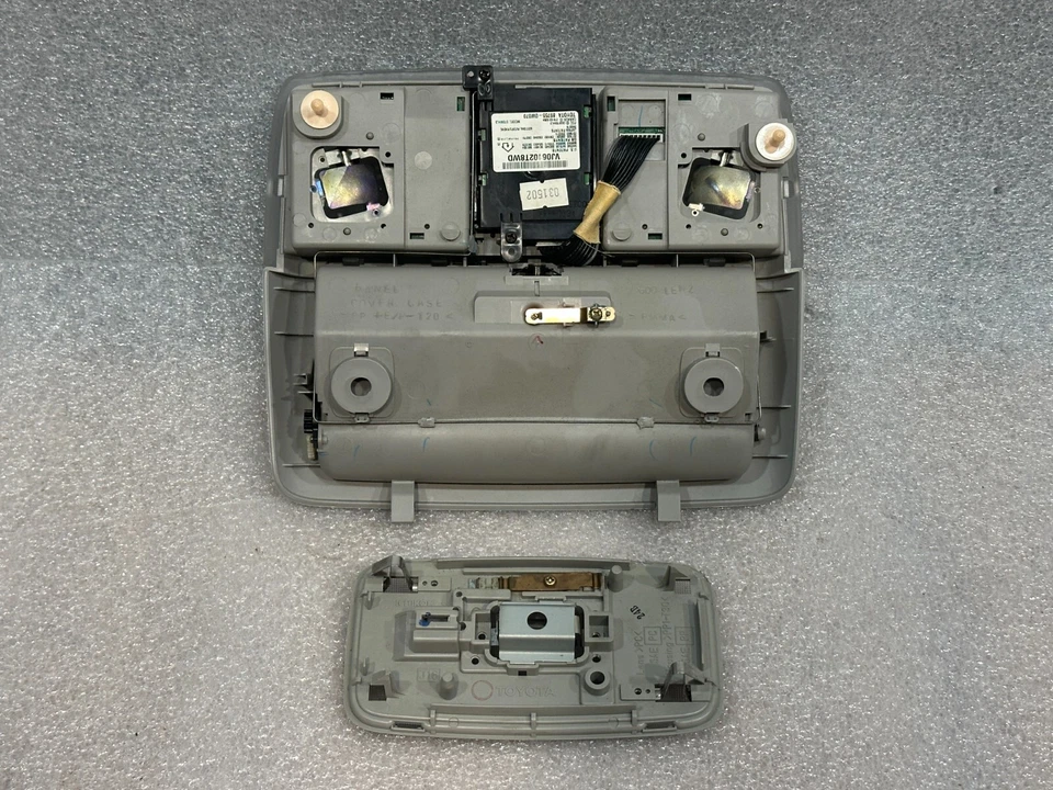 02-06 Lexus ES300 ES330 consola superior luz domo techo corredizo Homelink gris OEM Foto 3 de 4