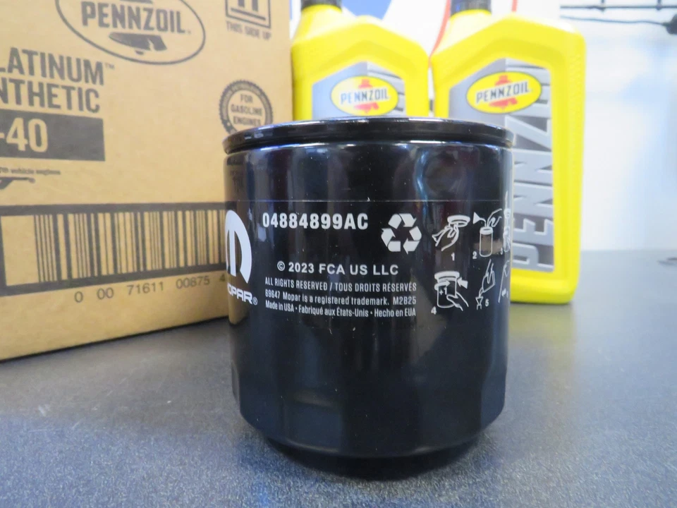 Aceite y filtro de motor Pennzoil totalmente sintético Dodge Hellcat 6,2 L 8 QT OEM MOPAR Foto 4 de 4