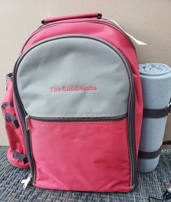 red envelope picnic backpack