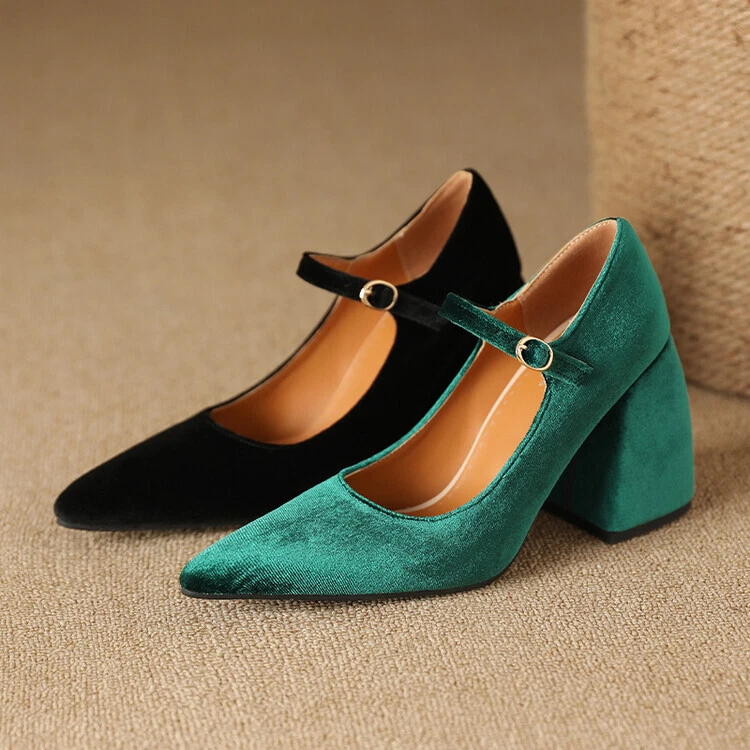 Pointed toe top mary jane pumps