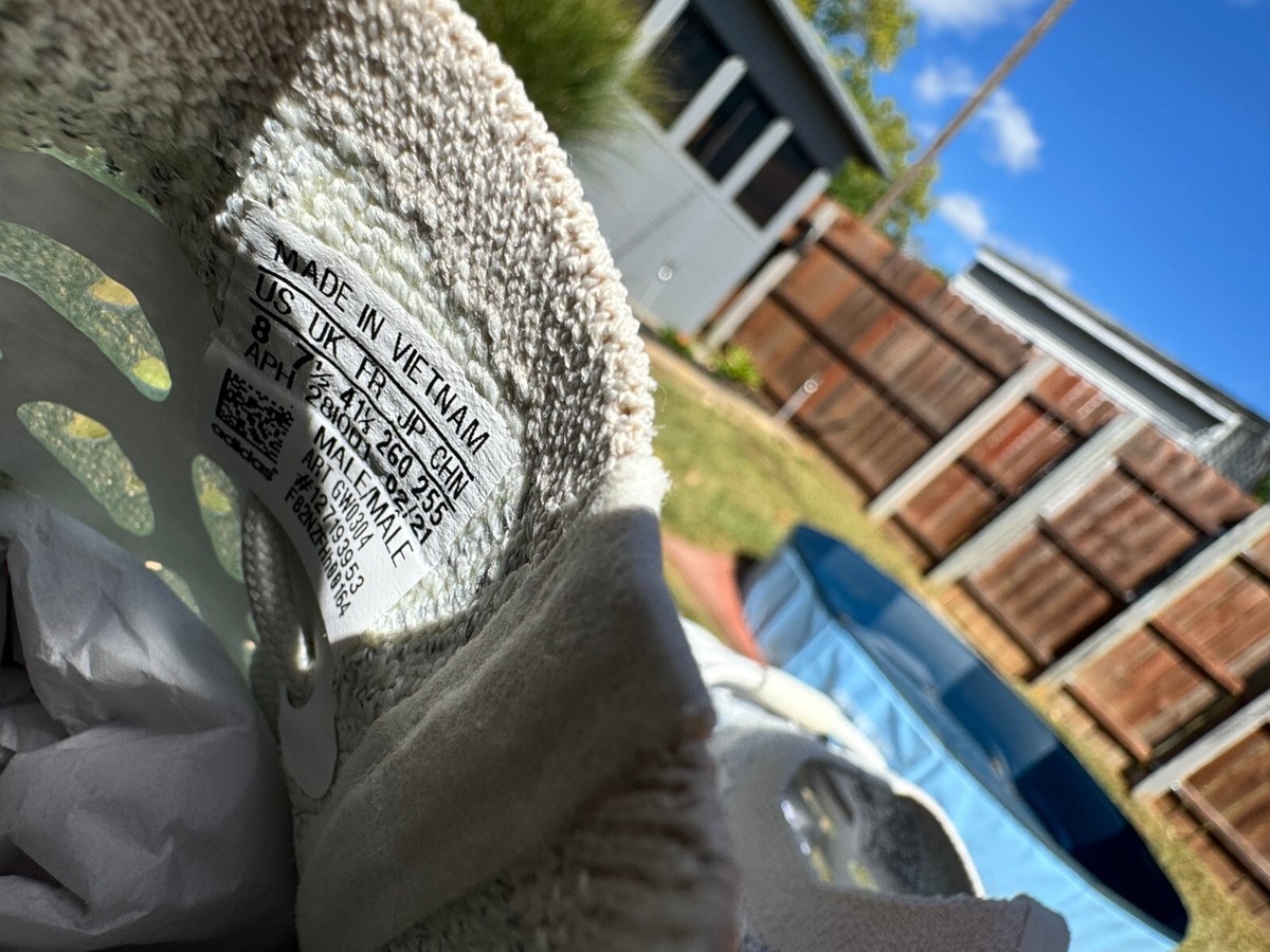 Size 8 - adidas Yeezy Boost 380 Alien Blue Reflective Size 8 - adidas Yeezy Boost 380 Alien Blue Reflective