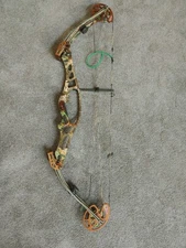 Hoyt Protec Compound Bow with XT2000 Limbs Real Tree Camo Right Handed