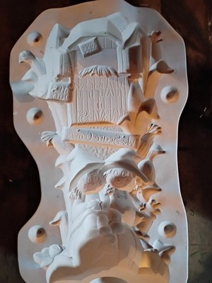 Vintage Clay Magic Love Loft Scarecrow Post  Ceramic Mold # 2538 Year 2003