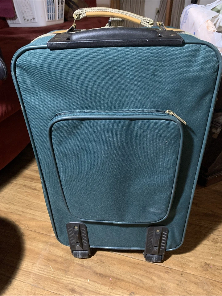 London Fog Chelsea 22”Luggage - Image 3 of 4